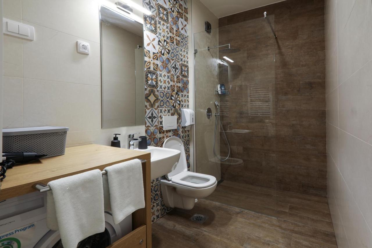 Apartment Promenada Avenija Novi Sad Esterno foto