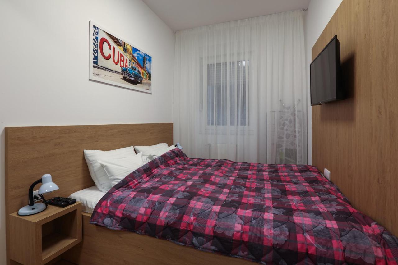 Apartment Promenada Avenija Novi Sad Esterno foto